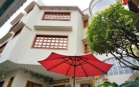 Hostal Macaw